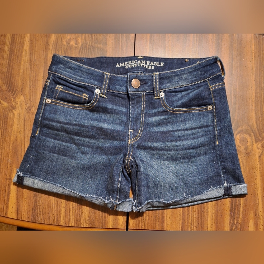 American Eagle Jean Shorts. Sz 6